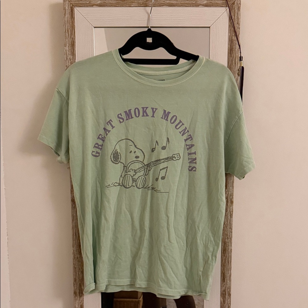 American Eagle Outfitters Green Snoopy Graphic Tee